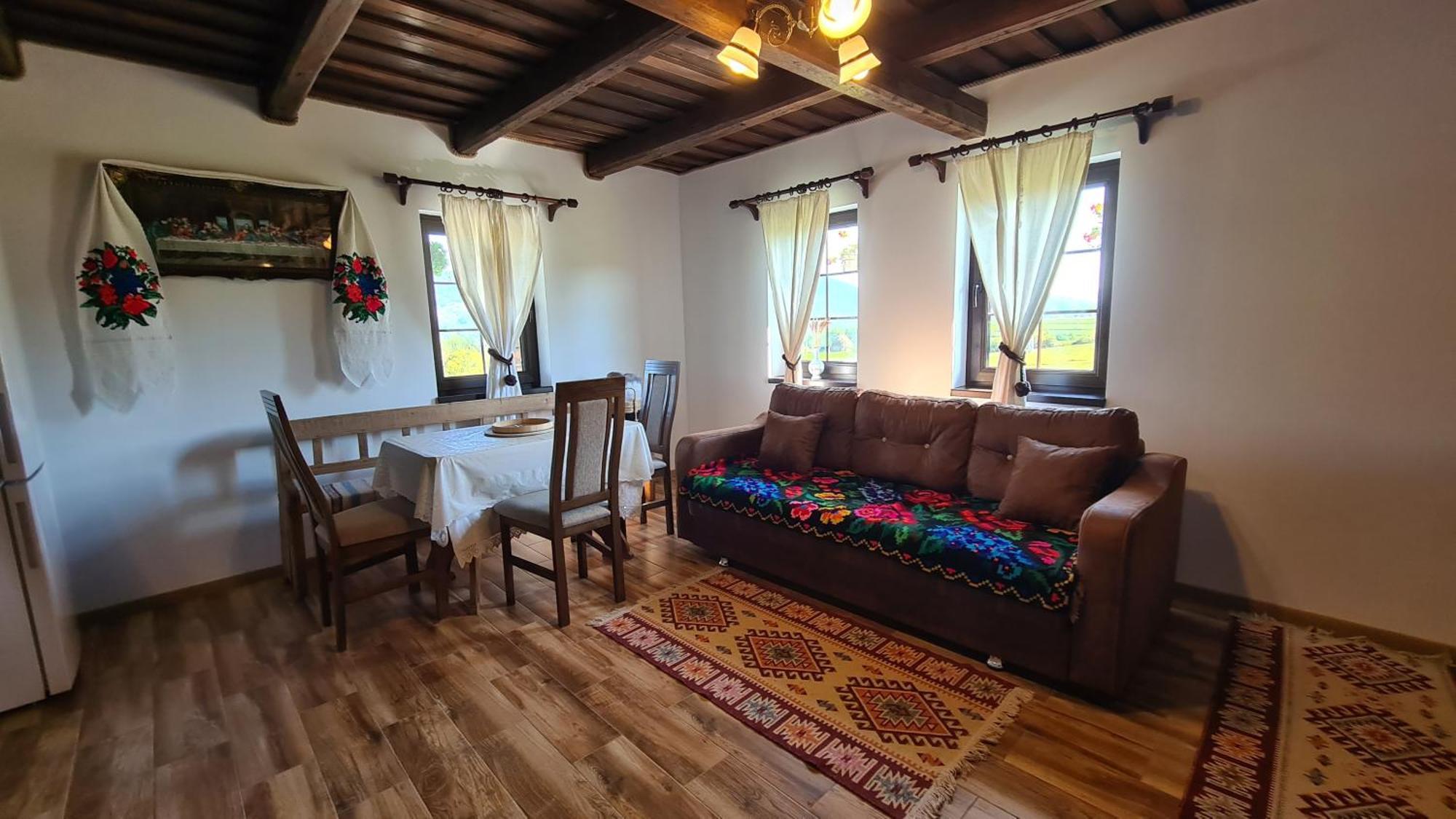 Casa Bunicilor Din Oncesti Villa Екстериор снимка